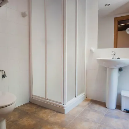 La Pedania Y - مكان تخييم Ligüerre de Cinca