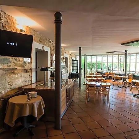 Panaderia Y Ligueerre De Cinca, 4*