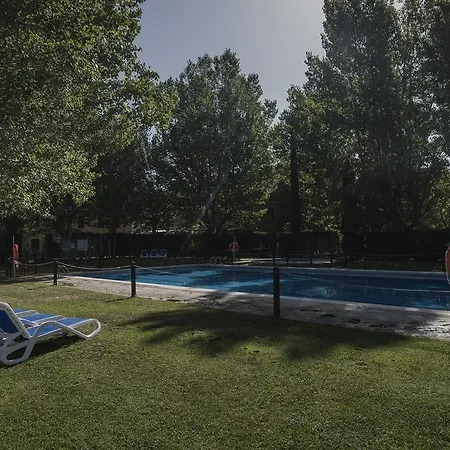 La Pedania Y - مكان تخييم 4*